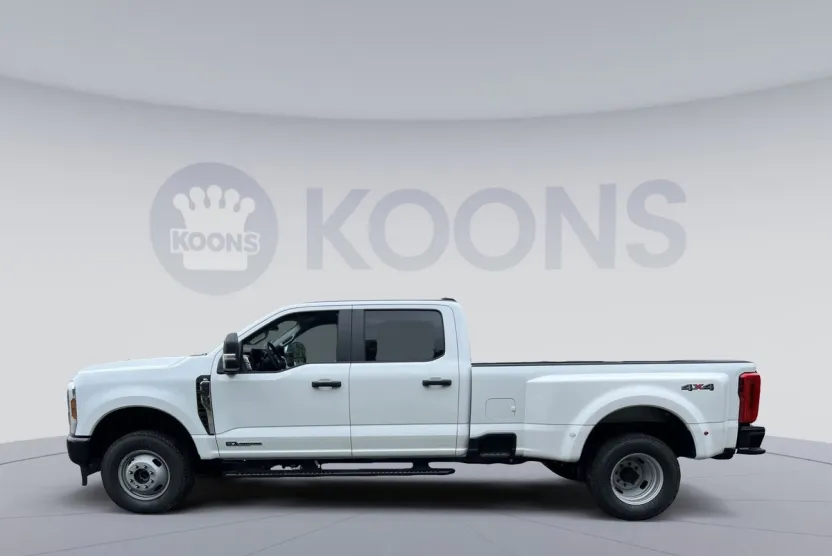 2026 Ford F-350 photo 1