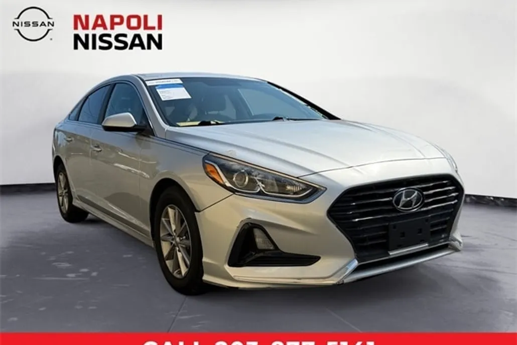 2018 Hyundai Sonata SE photo 1
