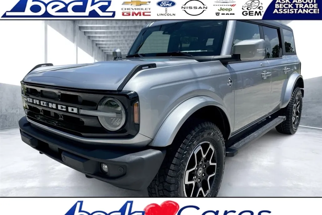 2023 Ford Bronco Outer Banks photo 1