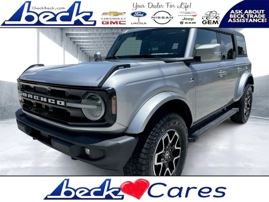 2023 Ford Bronco Outer Banks photo 1