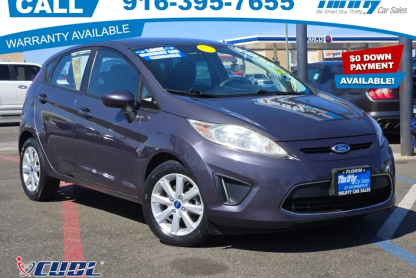 2012 Ford Fiesta SE photo 1
