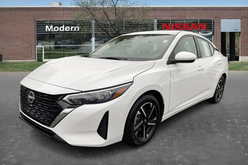 2024 Nissan Sentra SV photo 1