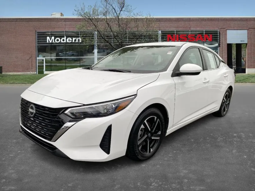 2024 Nissan Sentra SV photo 1