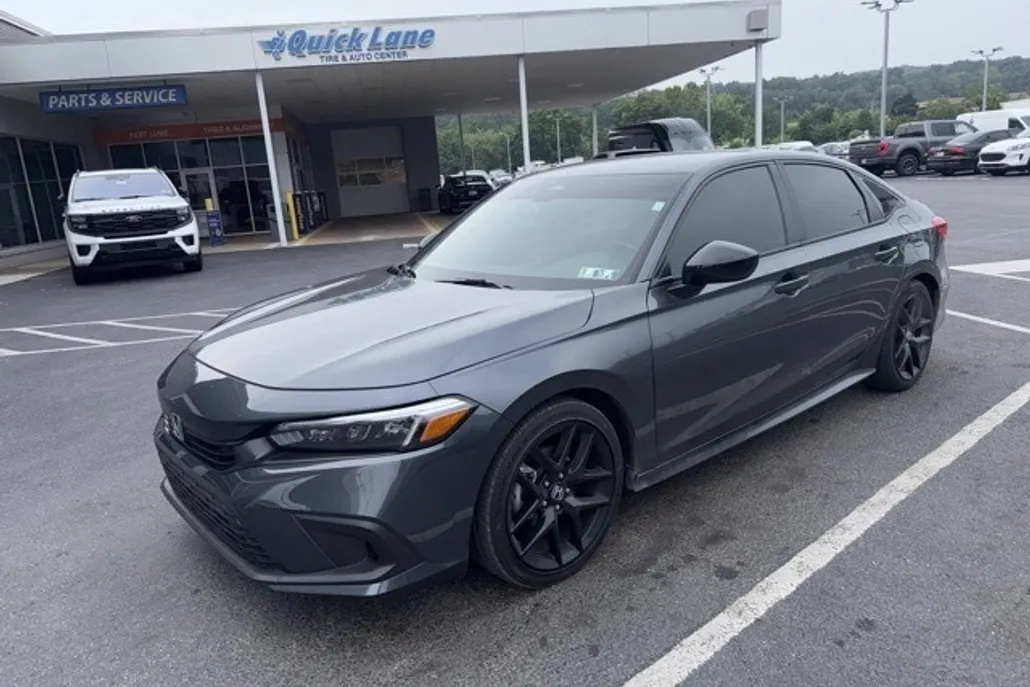 2024 Honda Civic Sport photo 1