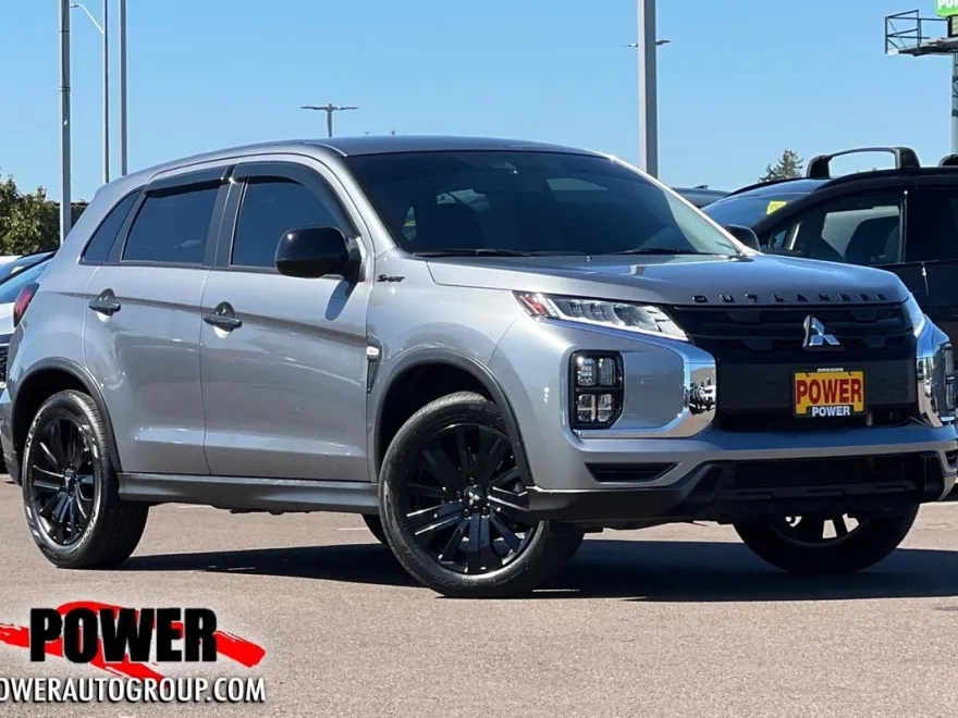 2024 Mitsubishi Outlander Sport LE photo 1