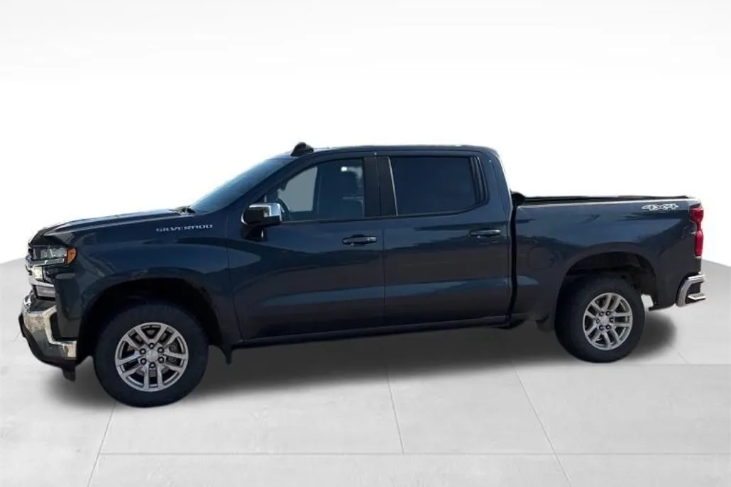 2022 Chevrolet Silverado 1500 LT photo 1