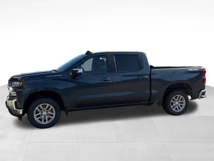 2022 Chevrolet Silverado 1500 LT photo 1
