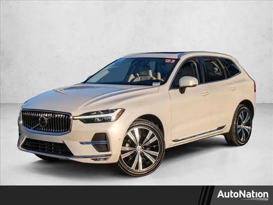 2023 Volvo XC60 B5 Ultimate photo 1