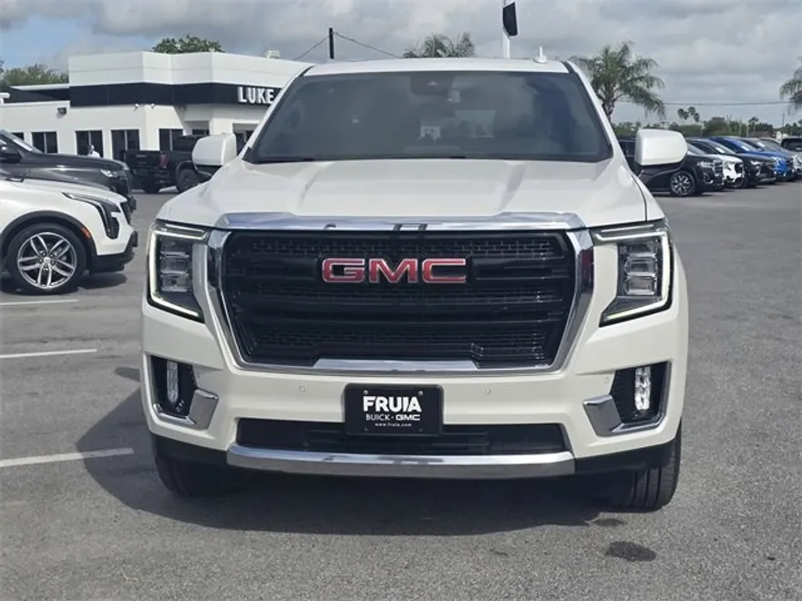 2023 Gmc Yukon XL SLT photo 1