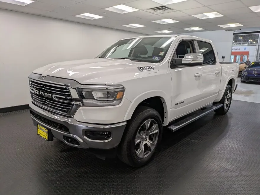 2019 Ram 1500 Laramie photo 1