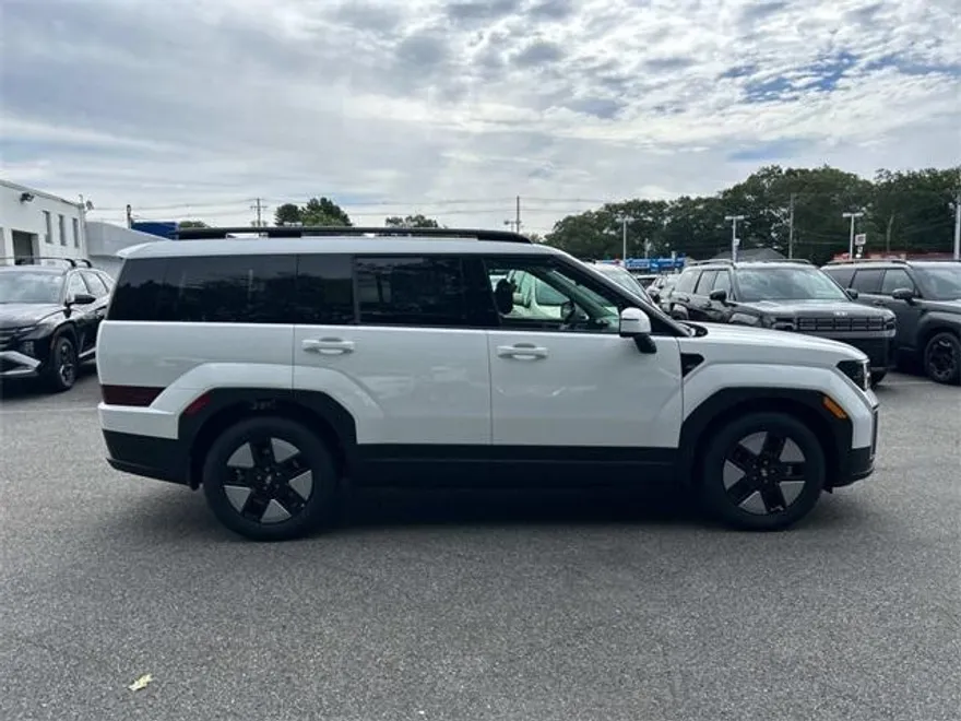 2026 Hyundai Santa Fe SEL photo 1