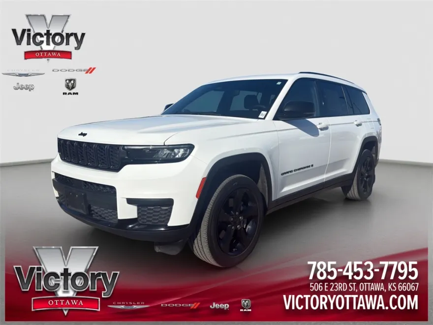 2023 Jeep Grand Cherokee Laredo Altitude photo 1
