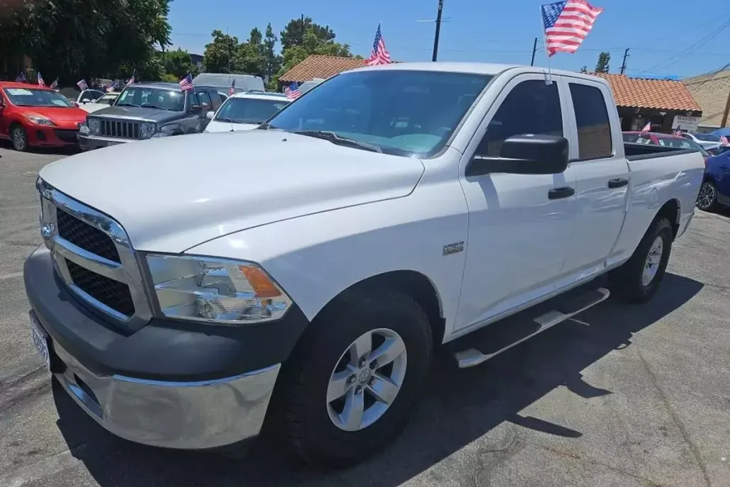 2017 Ram 1500 Tradesman photo 1