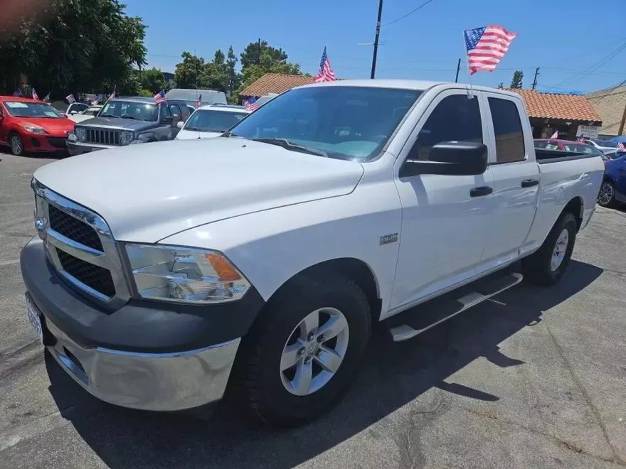 2017 Ram 1500 Tradesman photo 1