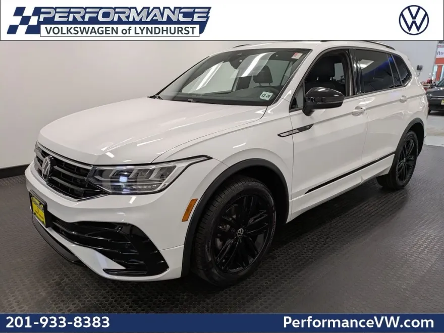 2022 Volkswagen Tiguan SE R-Line Black photo 1