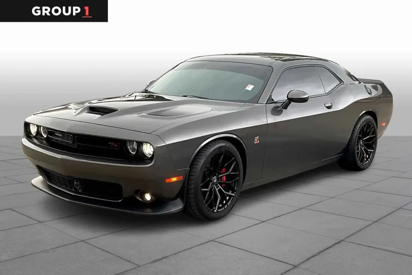 2021 Dodge Challenger R/T Scat Pack photo 1
