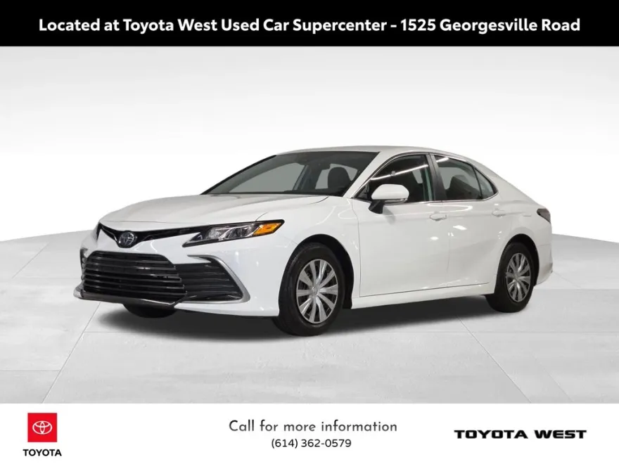 2023 Toyota Camry Hybrid LE photo 1