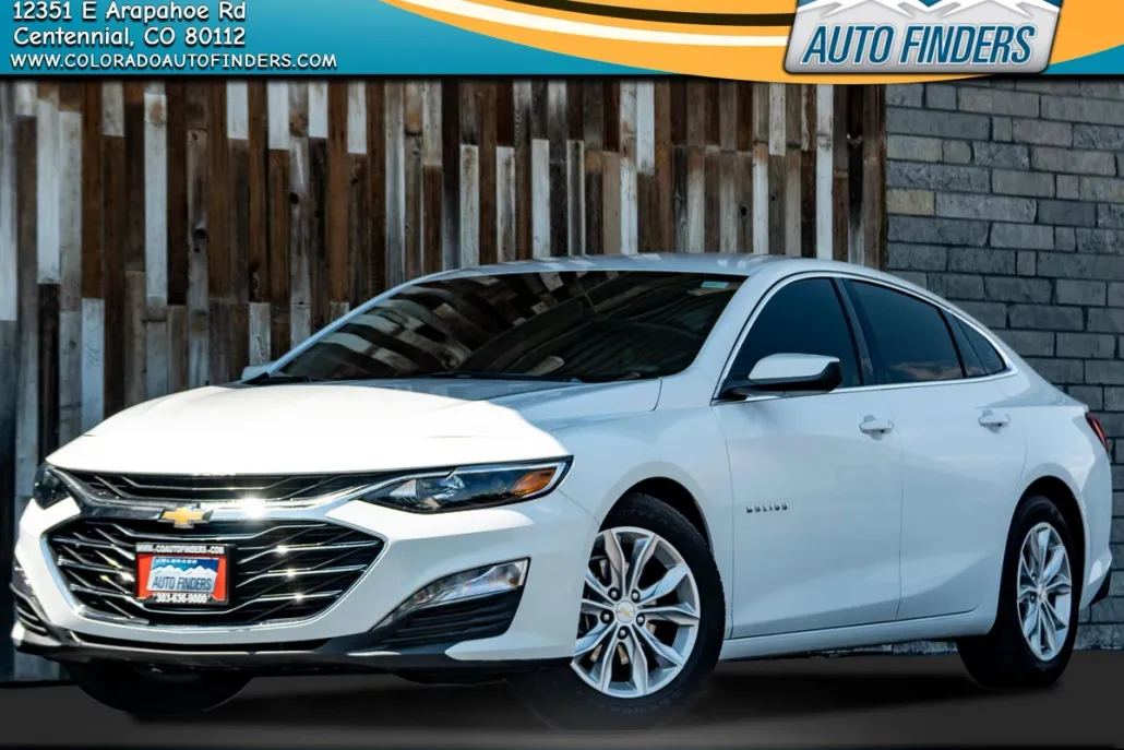 2024 Chevrolet Malibu 1LT photo 1