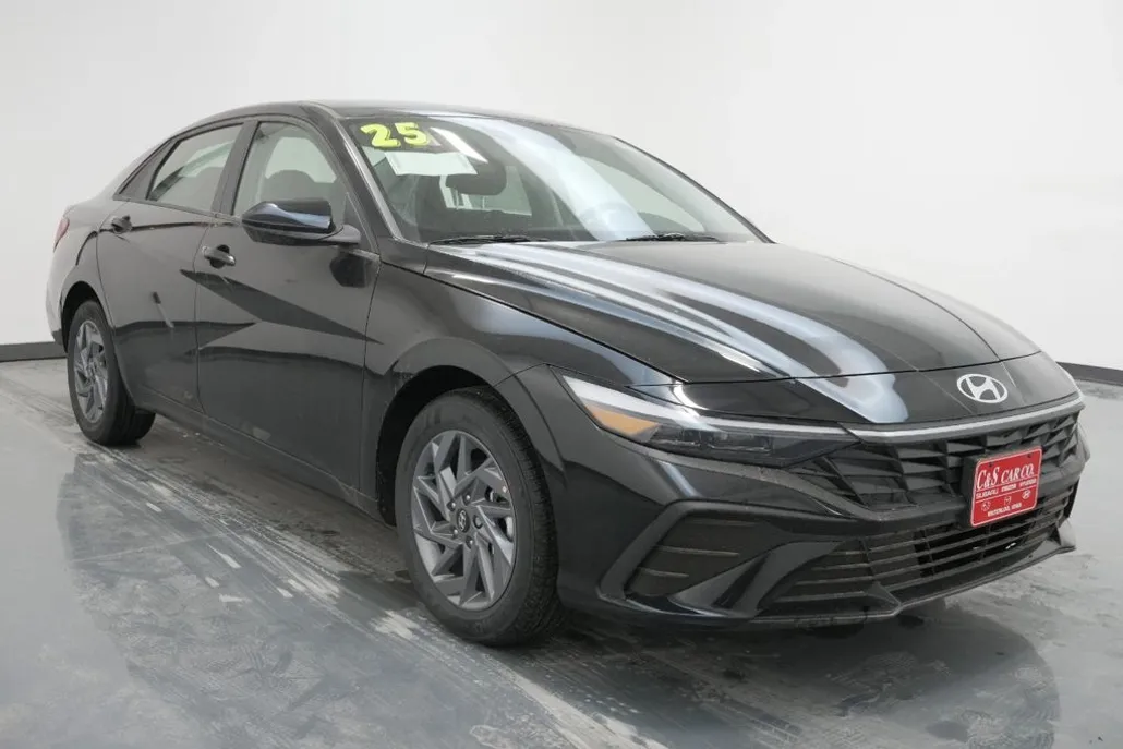 2025 Hyundai Elantra Hybrid Blue photo 1