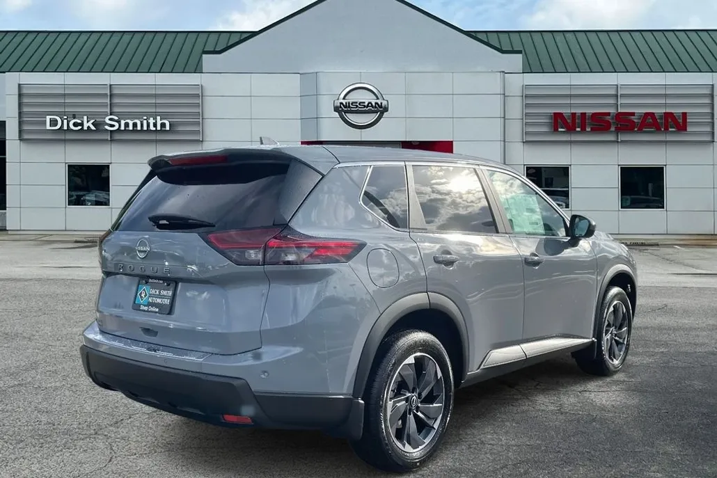 2026 Nissan Rogue SV photo 1
