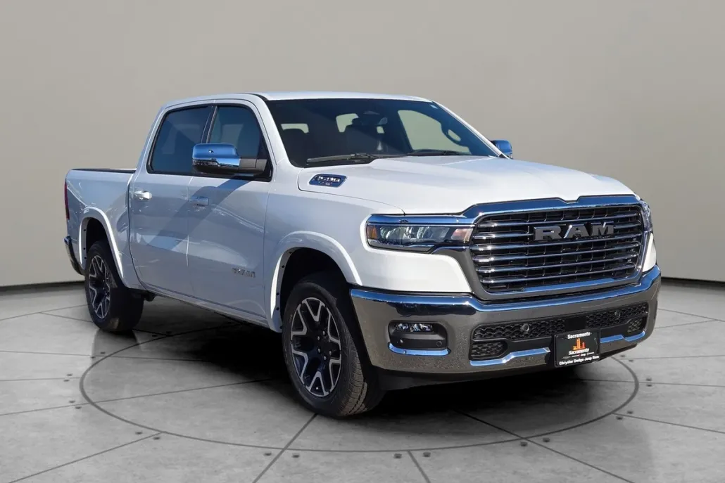 2025 Ram 1500 Laramie photo 1