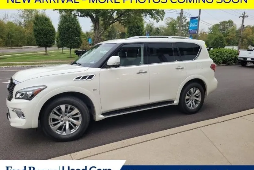 2017 Infiniti QX80 Base photo 1