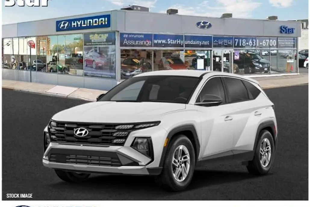 2025 Hyundai Tucson SE photo 1