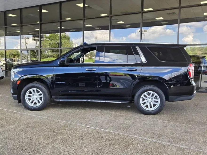 2022 Chevrolet Tahoe LS photo 1