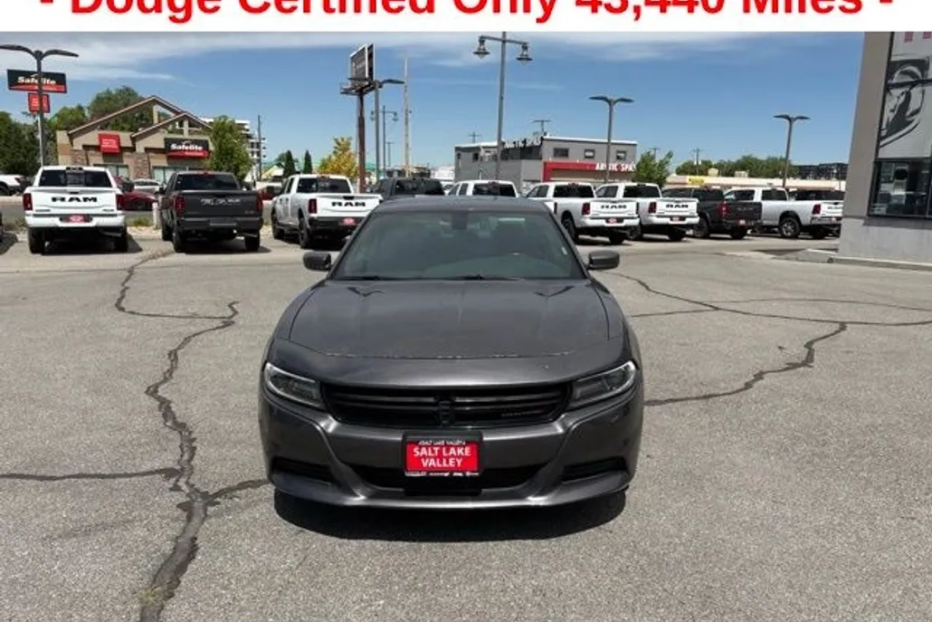 2021 Dodge Charger SXT photo 1