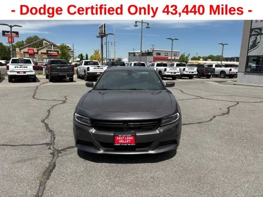 2021 Dodge Charger SXT photo 1