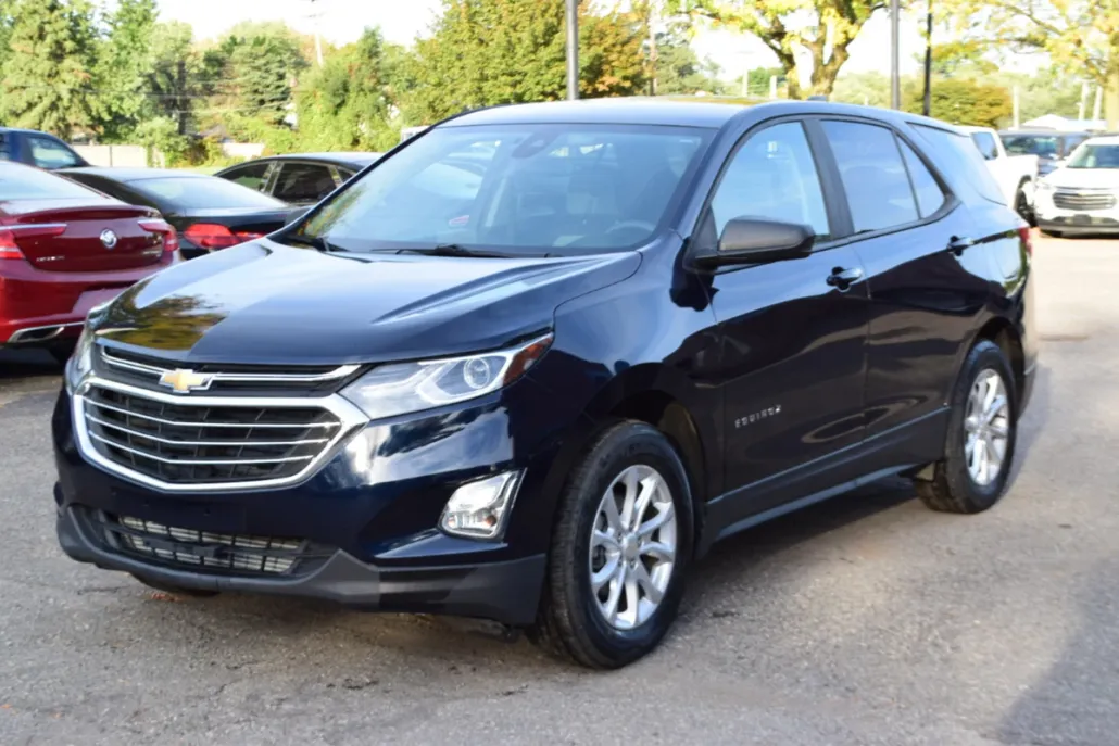 2020 Chevrolet Equinox LT LS photo 1