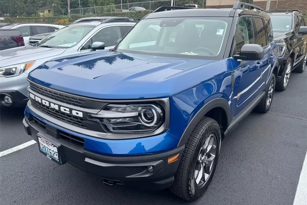 2024 Ford Bronco Sport Badlands photo 1