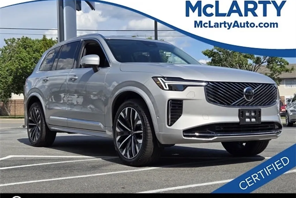 2025 Volvo XC90 Plus photo 1
