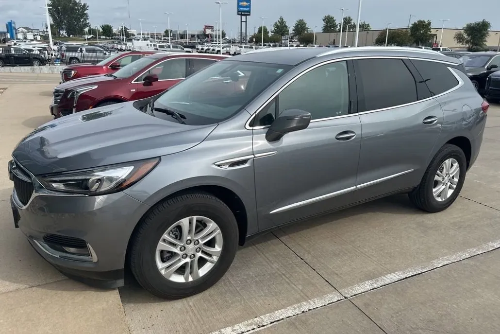 2021 Buick Enclave Premium photo 1