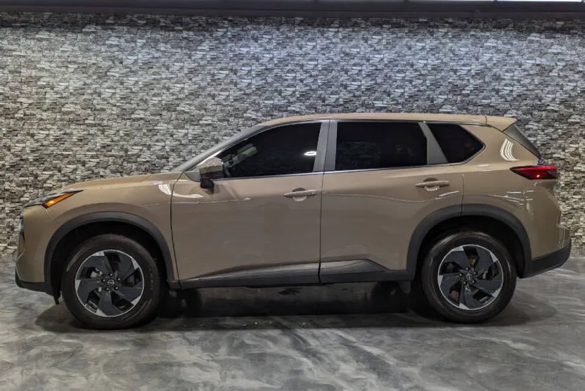 2025 Nissan Rogue SV photo 1