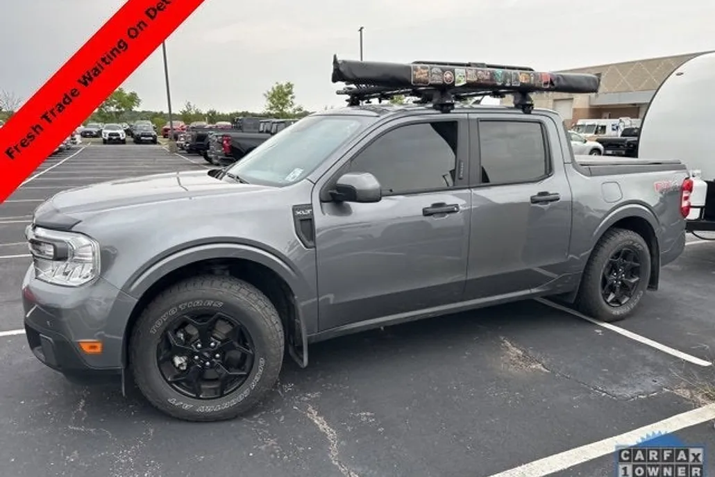2022 Ford Maverick XLT photo 1