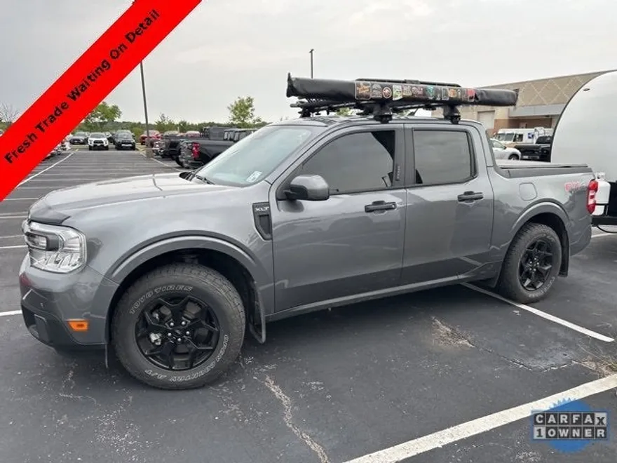 2022 Ford Maverick XLT photo 1
