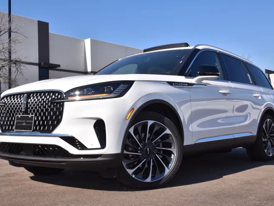 2025 Lincoln Aviator Reserve photo 1