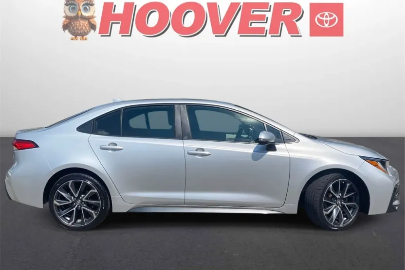 2021 Toyota Corolla SE photo 1
