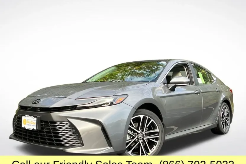 2026 Toyota Camry XLE photo 1
