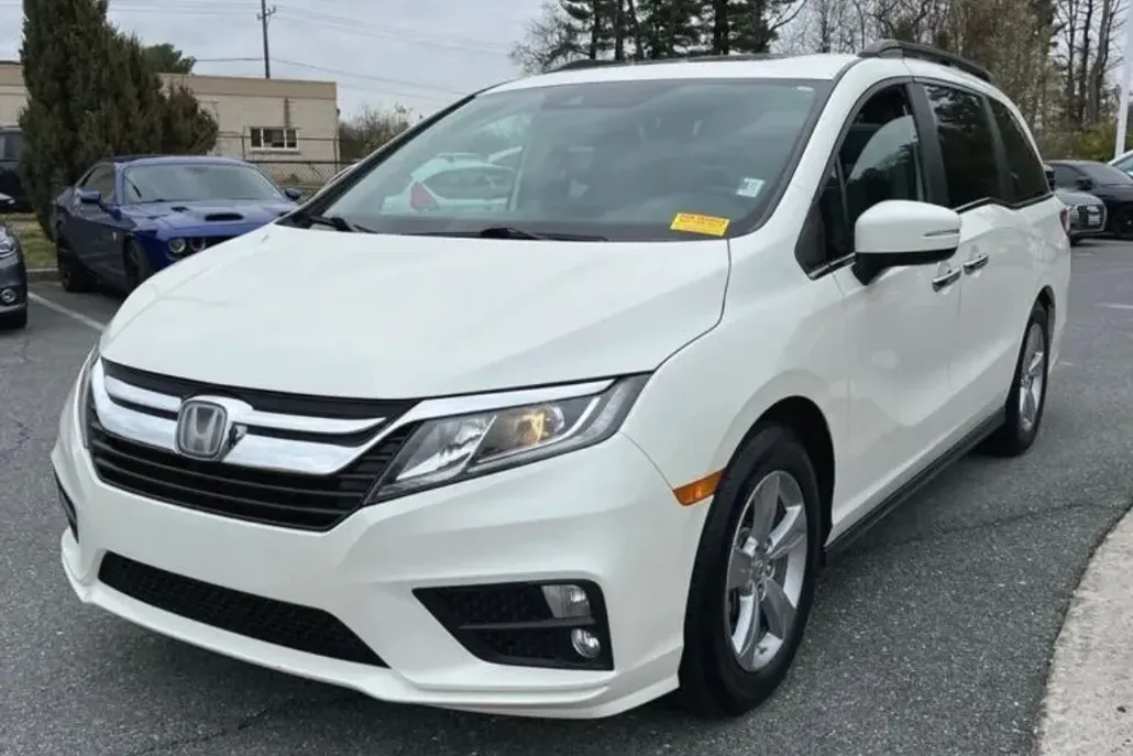 2018 Honda Odyssey EX-L photo 1