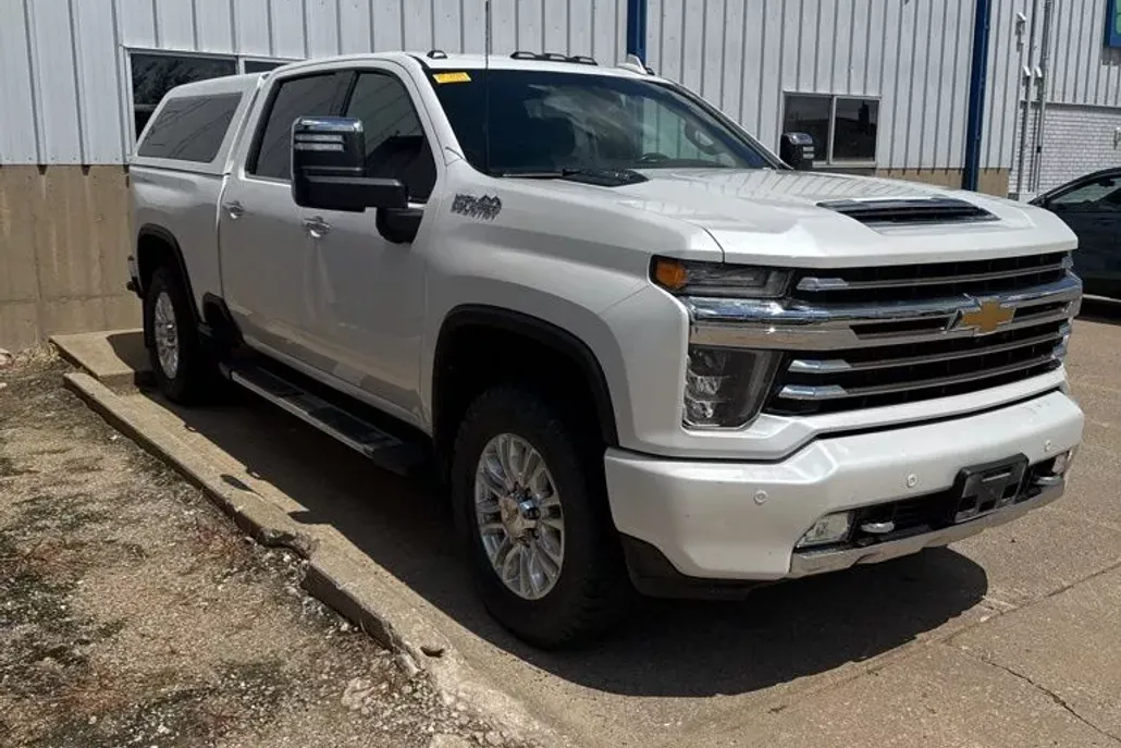 2022 Chevrolet Silverado 3500HD High Country photo 1