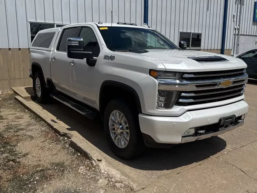 2022 Chevrolet Silverado 3500HD High Country photo 1