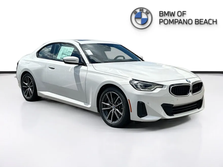 2025 Bmw 230i photo 1