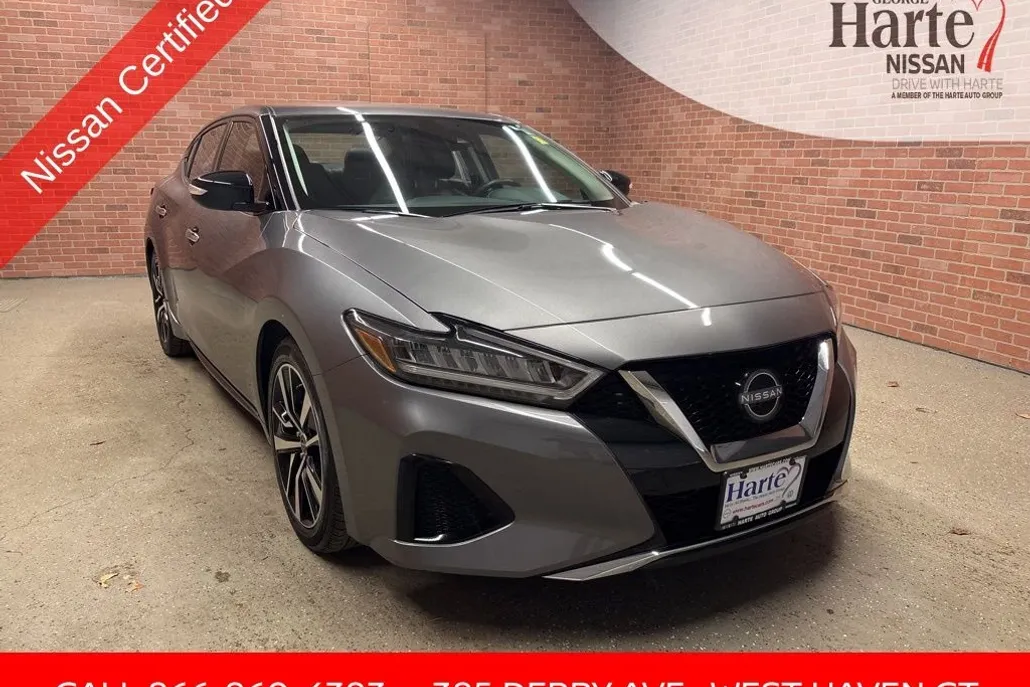 2023 Nissan Maxima SV photo 1