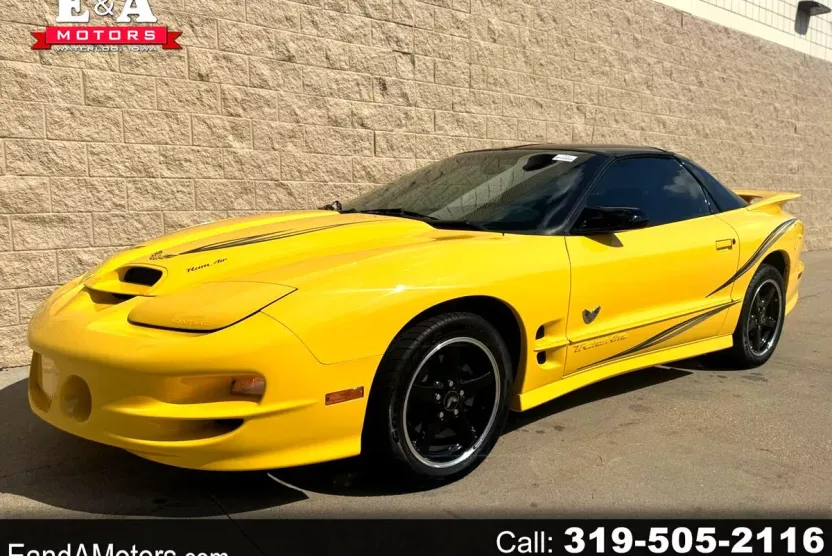 2002 Pontiac Firebird TRANS AM photo 1
