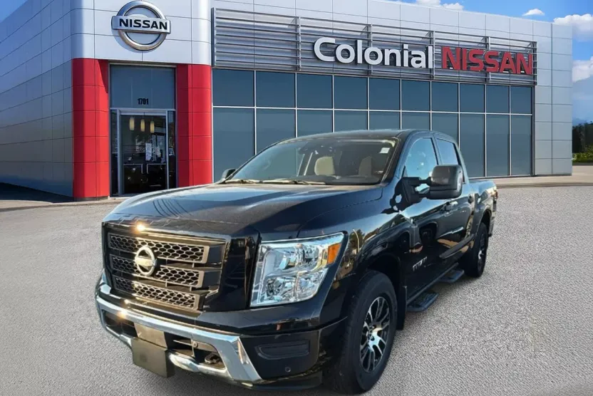 2024 Nissan Titan SV photo 1