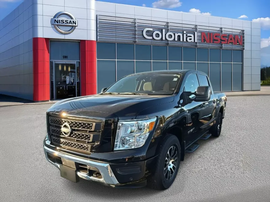 2024 Nissan Titan SV photo 1