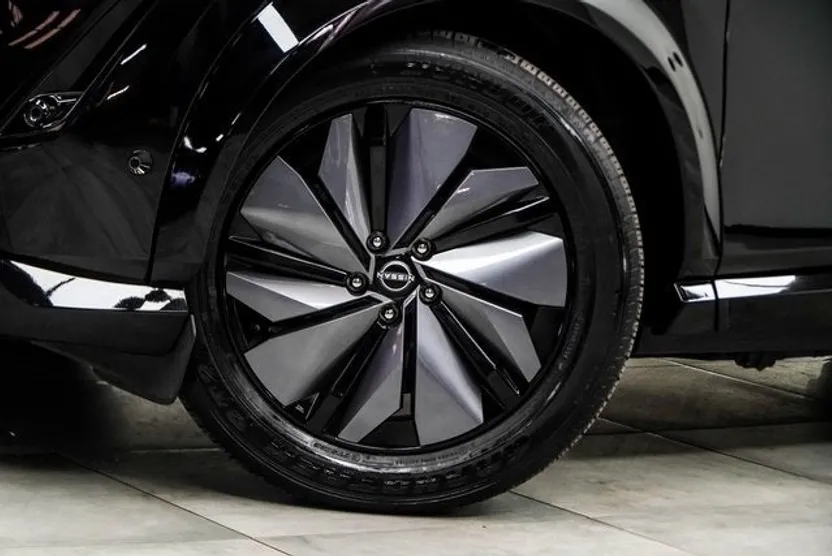 2023 Nissan ARIYA Platinum e-4ORCE photo 1