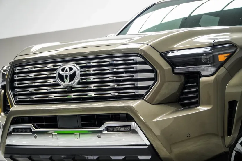 2025 Toyota Tacoma Limited Double Cab photo 1